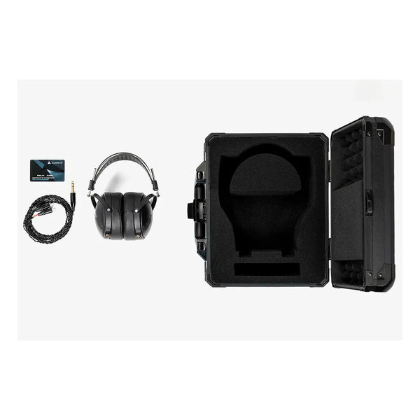audeze-lcd-2-closed-back1.jpg