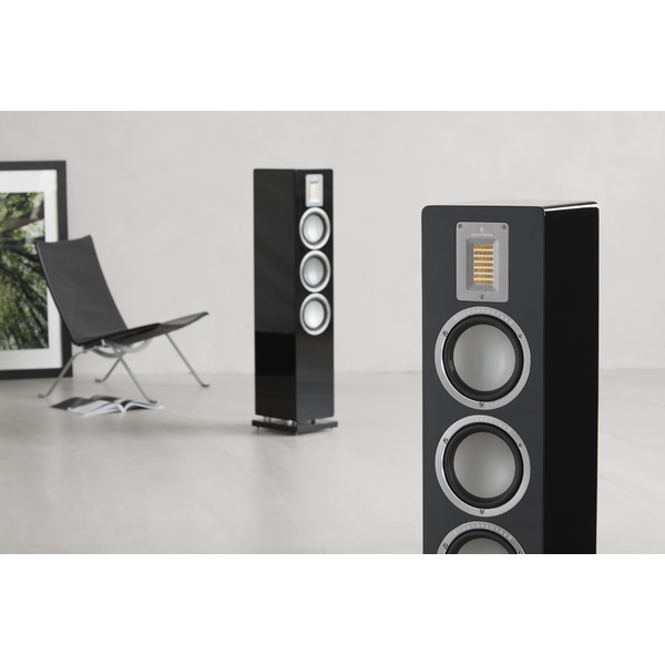 Audiovector.QR5SE.blackpiano.15.jpg