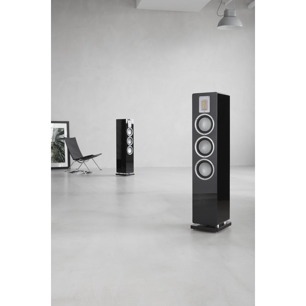 Audiovector.QR5SE.blackpiano.16.jpg