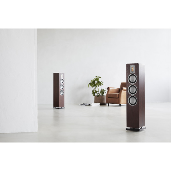 Audiovector.QR5SE.Walnut.11.jpg