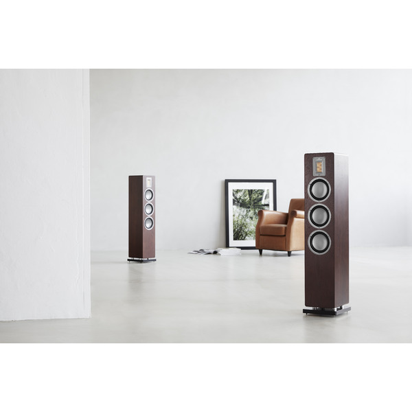 Audiovector.QR5SE.Walnut.10.jpg