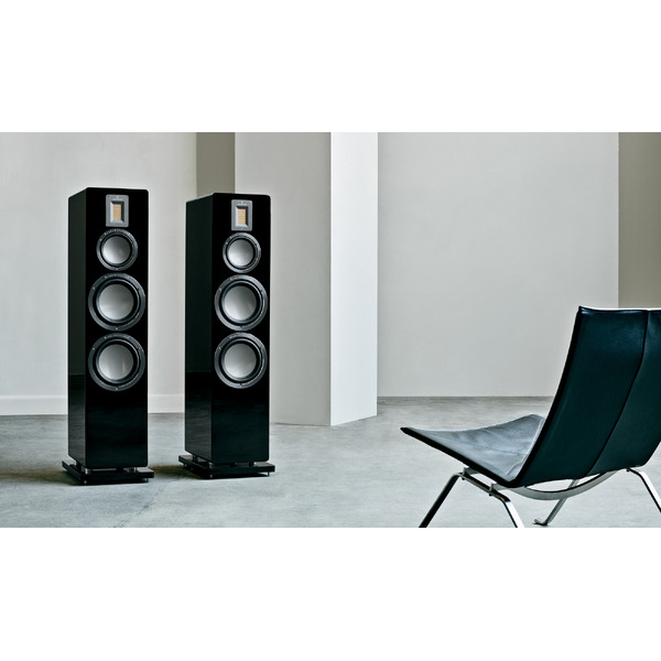 Audiovector.QR7SE.Black.7.jpg