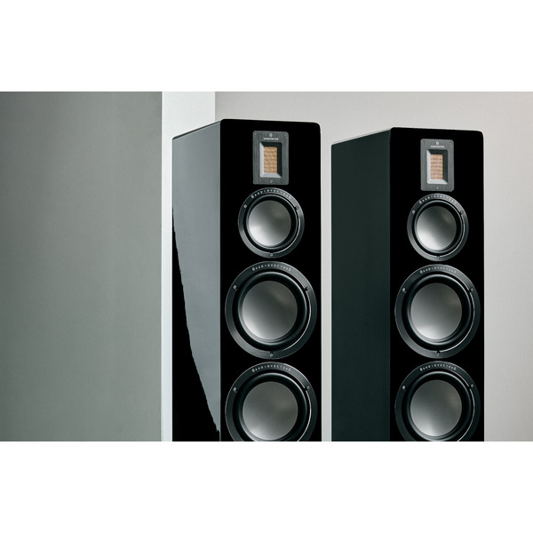 Audiovector.QR7SE.Black.11.jpg