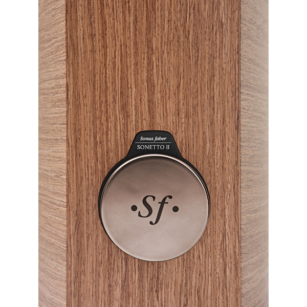 Sonusfaber.sonetto.2.G2.walnut.3.jpg