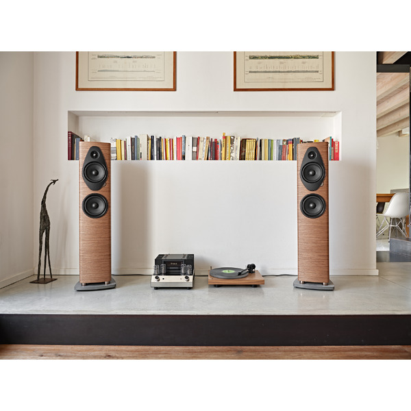 Sonusfaber.sonetto.3.G2.walnut.8.jpg