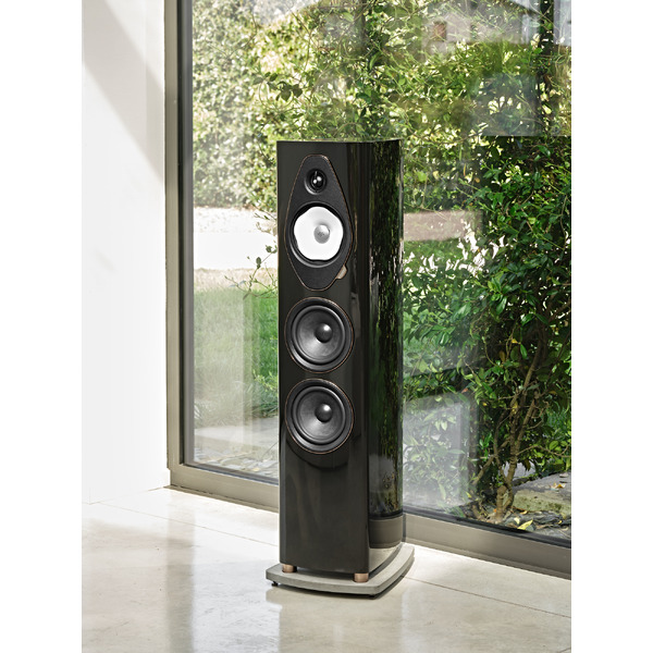 Sonusfaber.sonetto.5.G2.black.4.jpg