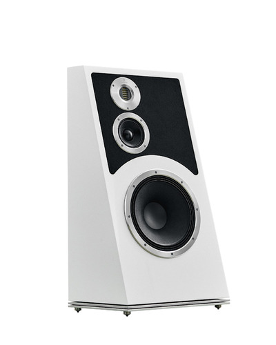 Audiovector.Trapeze.Whitesilk.1.jpg