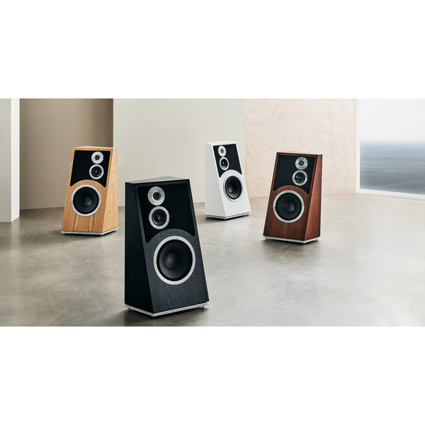 Audiovector.Trapeze.NordicOak.1.jpg