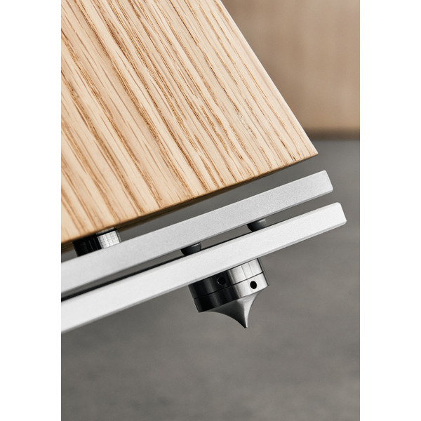 Audiovector.Trapeze.NordicOak.9.jpg