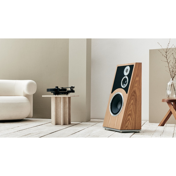 Audiovector.Trapeze.NordicOak.18.jpg