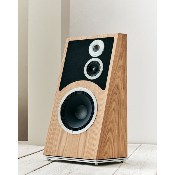 Audiovector.Trapeze.NordicOak.21.jpg
