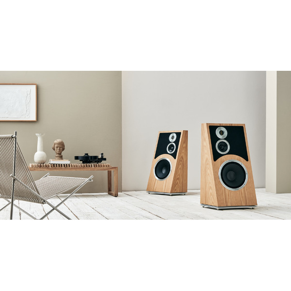 Audiovector.Trapeze.NordicOak.23.jpg