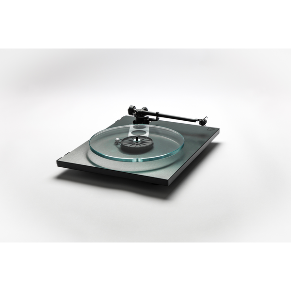 RegaPL3_RS_ND5_Onside_NoLid_Platter_3878.png
