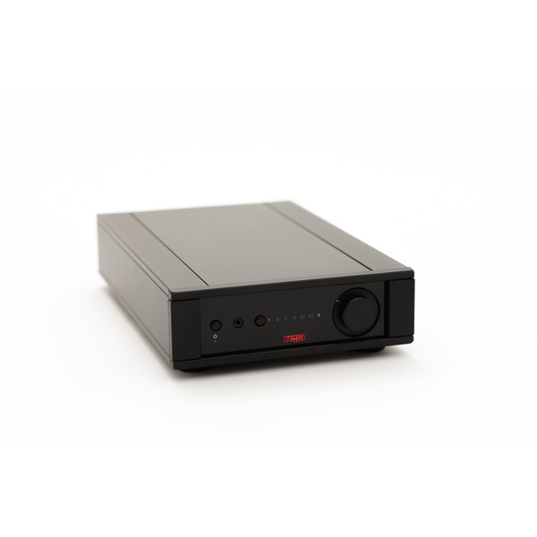 RegaBrio_MK7_Front_Onside_Illuminated_7767.jpg