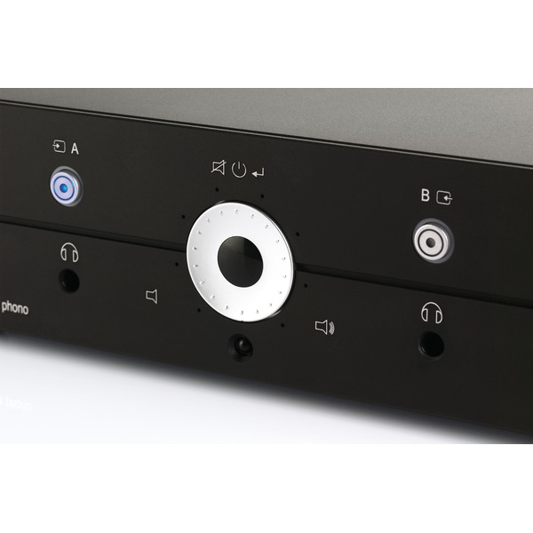 E-Balance-Reference-Phono-V2-black-Det1-21-12.jpg