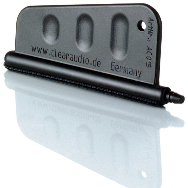 001-AC015_Pure-Groove-Brush.jpg