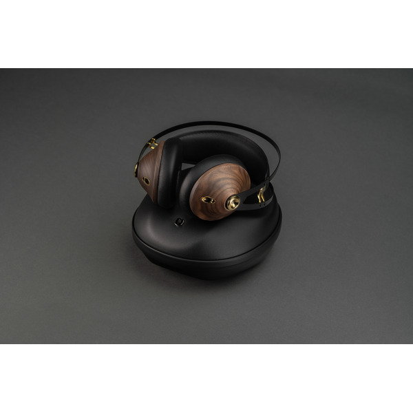 Mezeaudio99classicsV2Walnutgold23.jpg