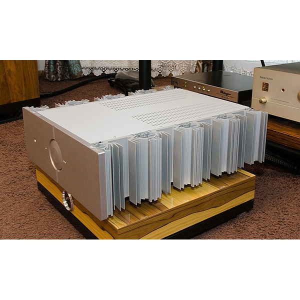 audioanaloguemaestroanniversaryzilver8.jpg
