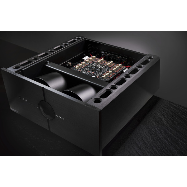audioanaloguemaesto20zwart3.jpg
